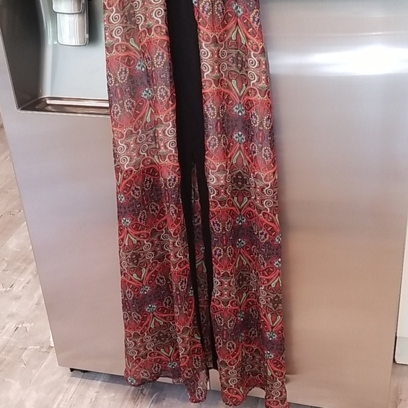 💕ADELYN RAE💕 Sleeveless Pattern Maxi Dress - Picture 5 of 11